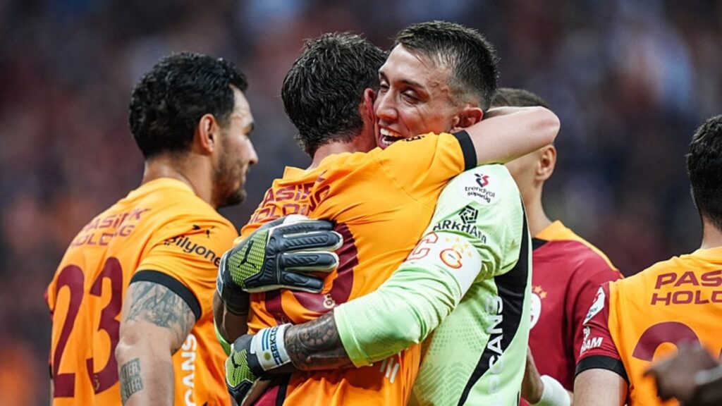Galatasaray’da Fernando Muslera dönemi sona erdi!
