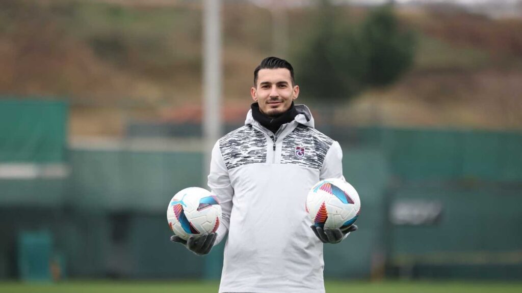 TRANSFER HABERİ | Avrupa’da Uğurcan Çakır düellosu! Trabzonspor’un kapısını çaldılar