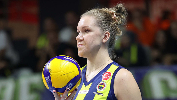 Fenerbahçeli Agnieszka Korneluk voleybol kariyerini noktaladı!