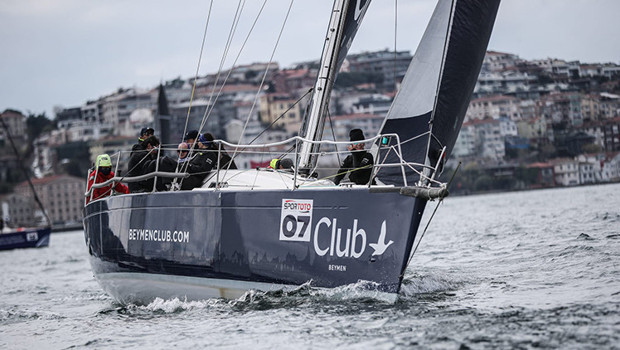 Beymen Club Sailing Team Çanakkale’den kupayla döndü