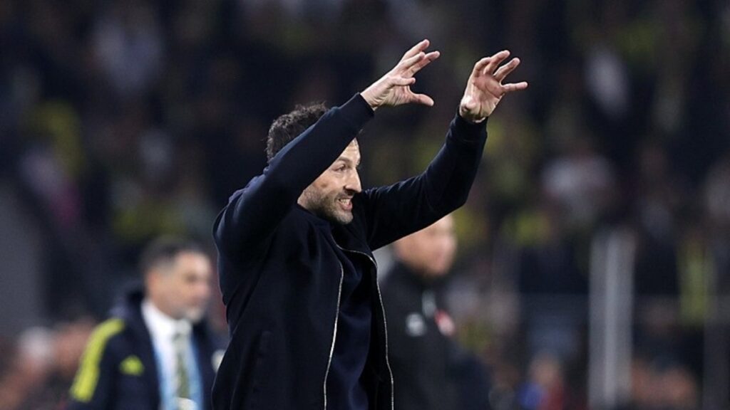 Fenerbahçe’de ayrılıklar peş peşe gelecek! İşte o isimler…