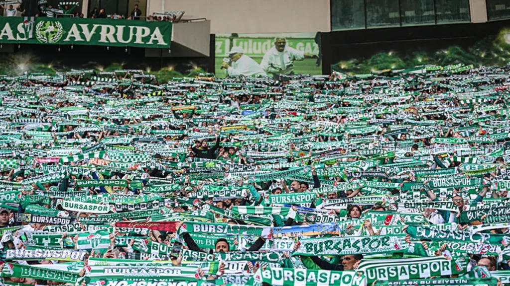 Bursaspor’da satışa sunulan 39 bin kombine tükendi!