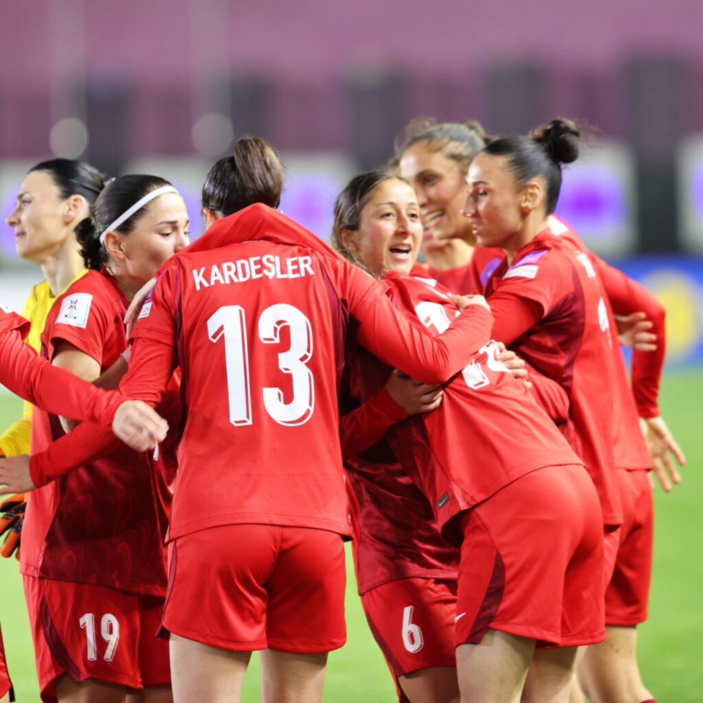 Kadın Milliler, FIFA’da 7 basamak yükseldi!