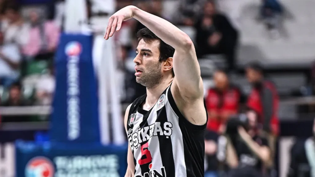 Berk Uğurlu: Beşiktaş’ta herkes bu kupanın hasretini çekiyor!