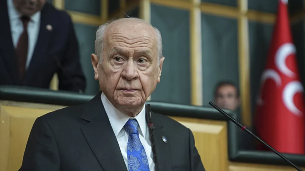 MHP Genel Başkanı Devlet Bahçeli’den Erzurumspor FK’ya tebrik mesajı!