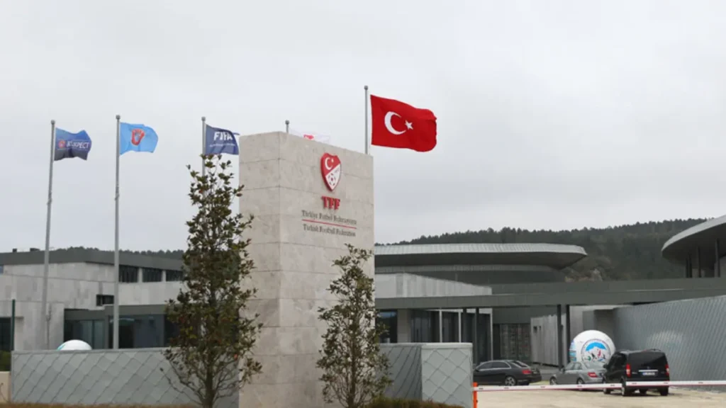 Süper Lig’den 12 kulüp PFDK’ya sevk edildi!