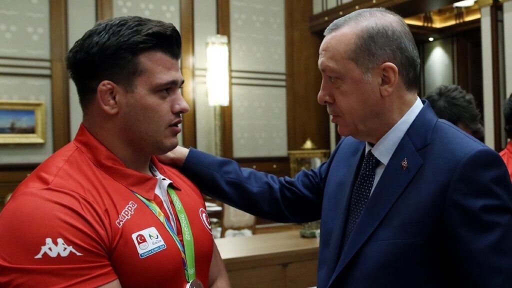 Başkan Erdoğan’dan Rıza Kayaalp’e tebrik!