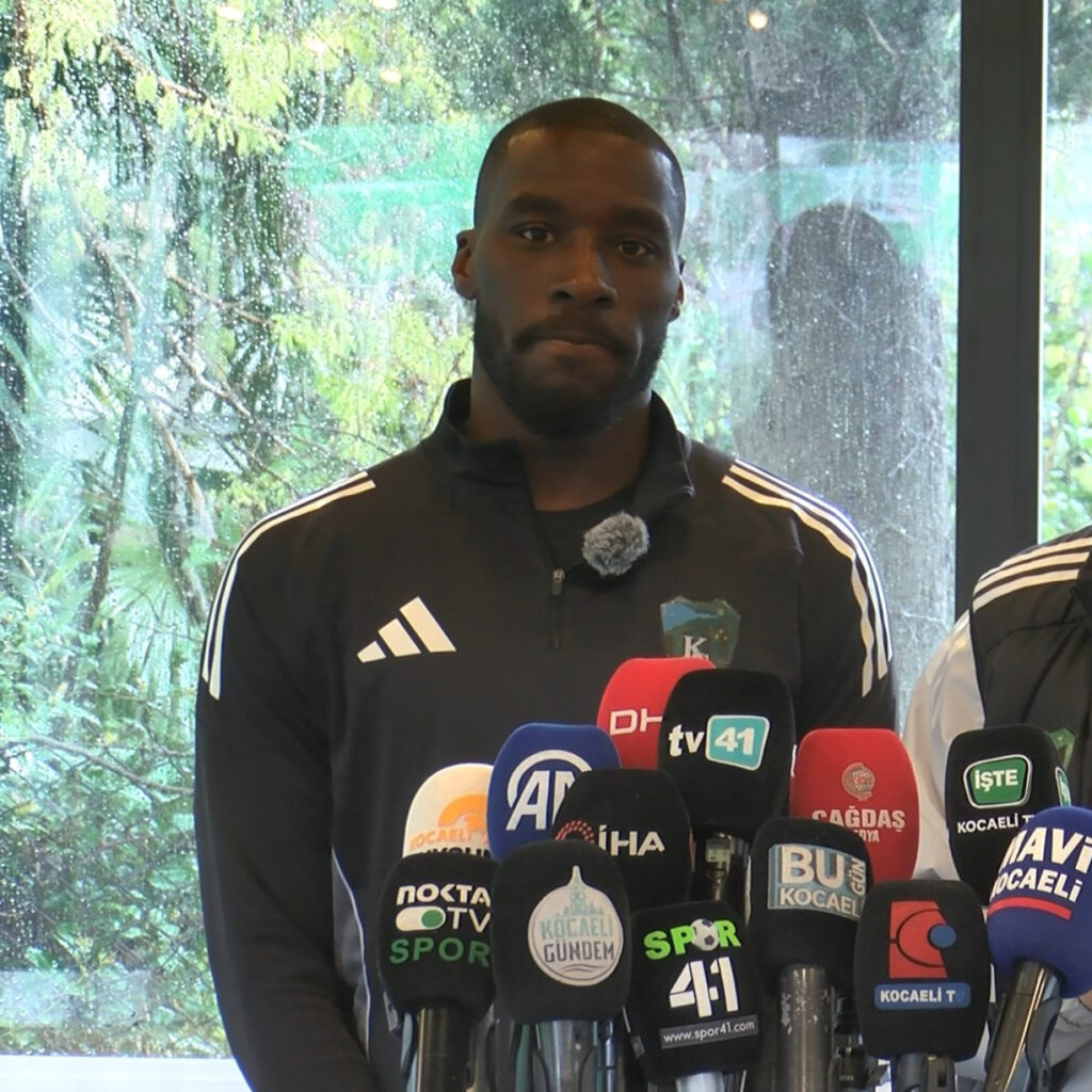 “Düşmemek için mücadele edenlere karşı oynamak zor”