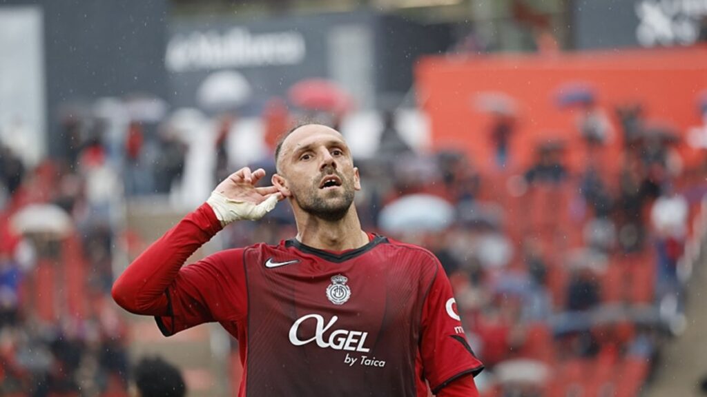 Fenerbahçe’ye büyük şok! Vedat Muriqi için servet talep ettiler