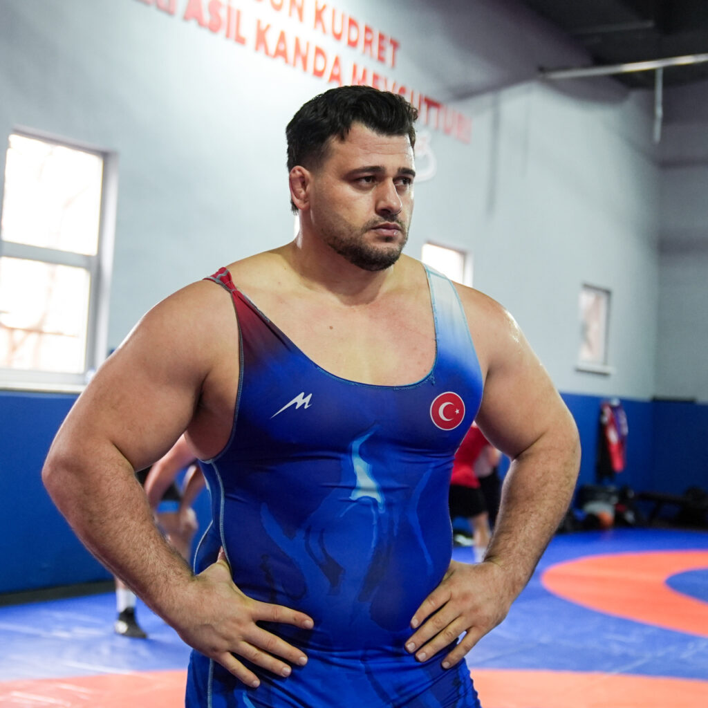 Rıza Kayaalp yarı finale yükseldi