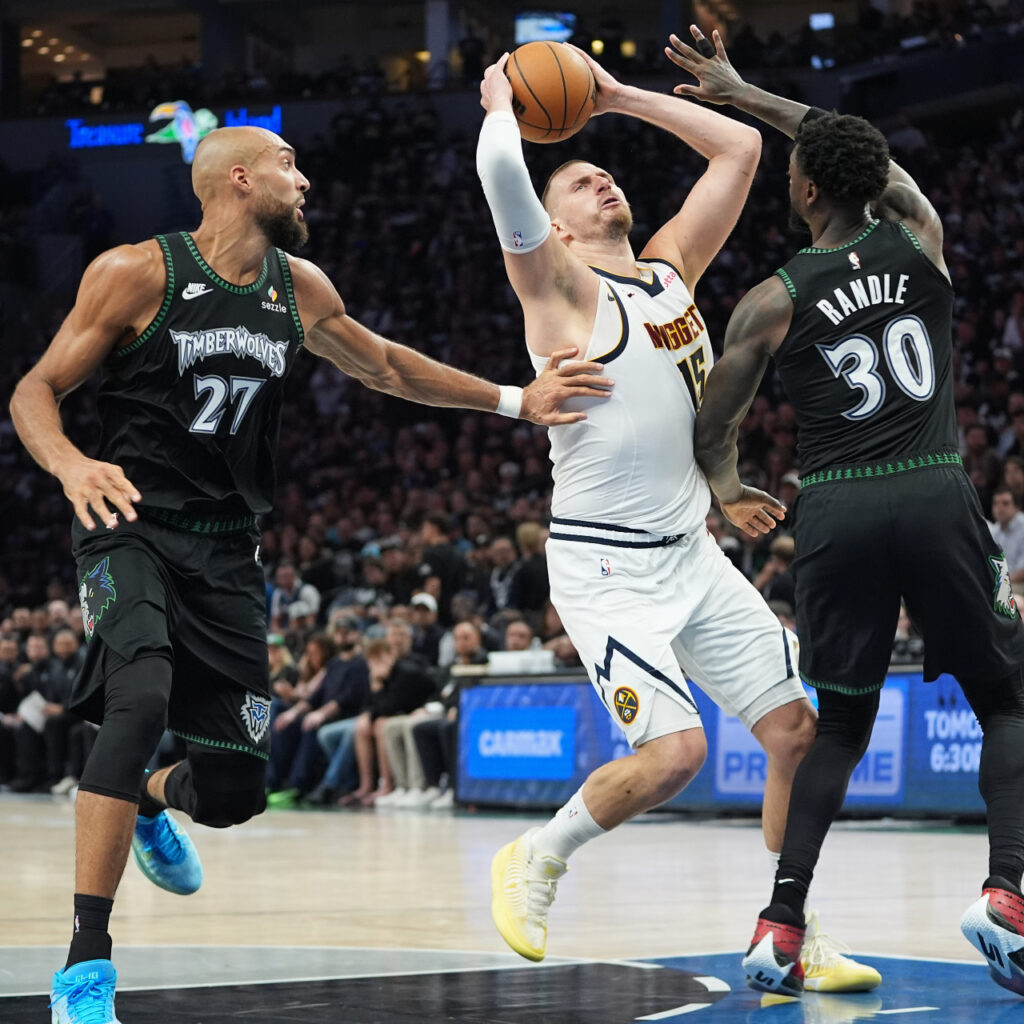 Timberwolves evinde Denver Nuggets’ı yendi!