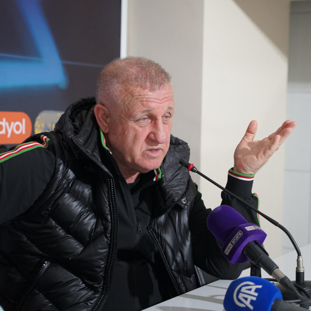 Amed SF’de flaş ayrılık!