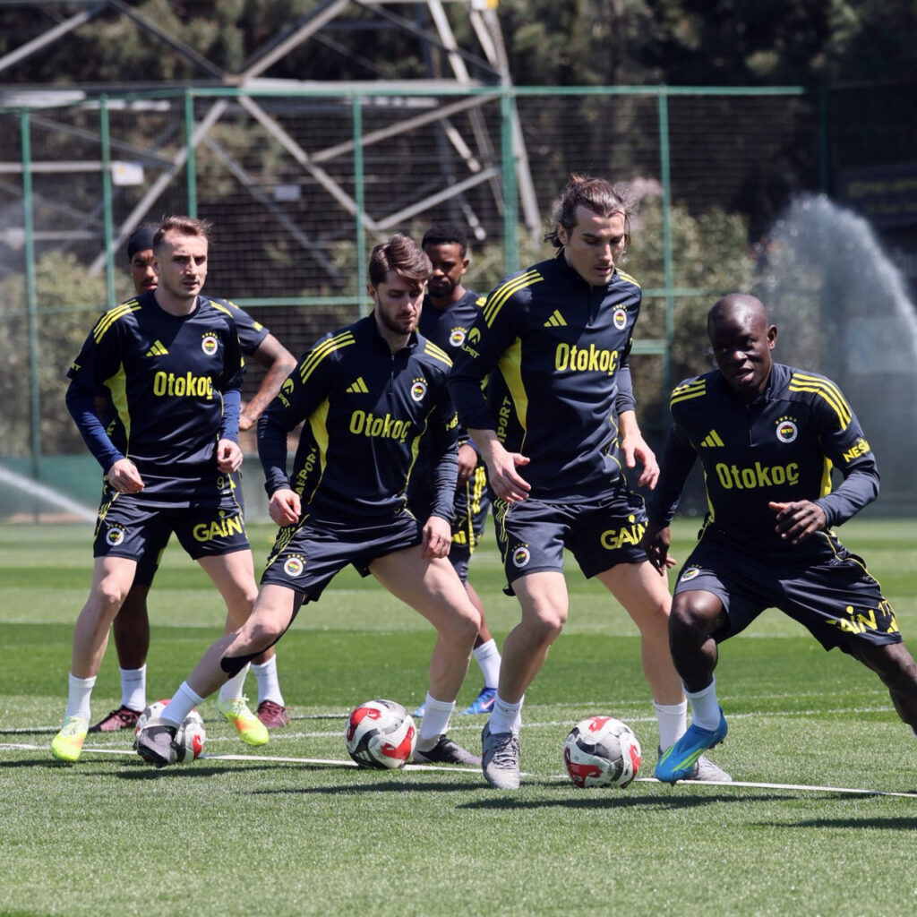 F.Bahçe antrenmanları izlenebilir mi?