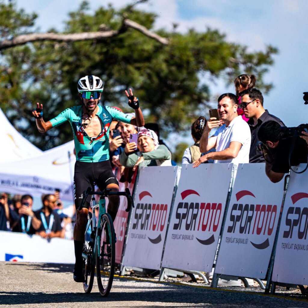 TUR 2026’nın üçüncü etabını Ivan Sosa kazandı!