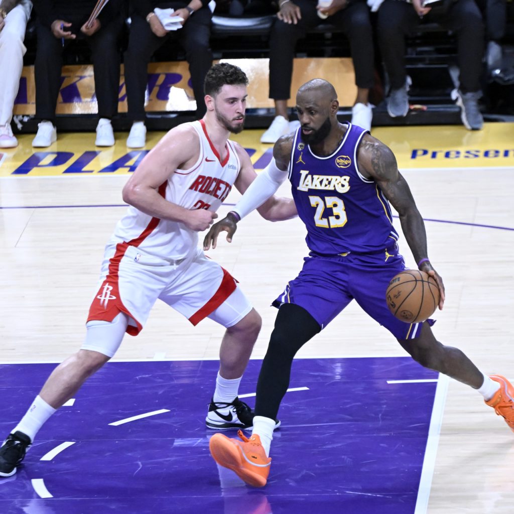 Houston seriyi 3-2’ye getirdi!