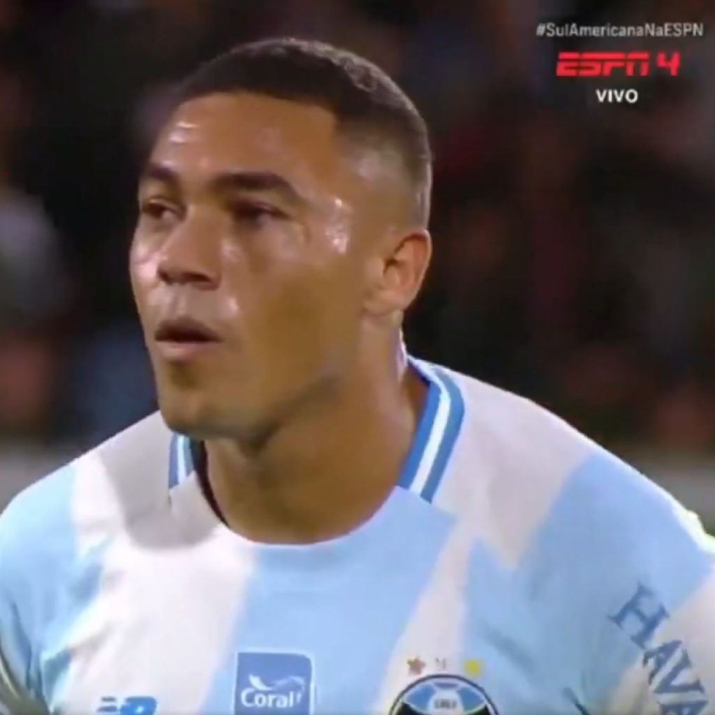 Eski G.Saraylı 6 dakikada 3 penaltı kaçırdı!