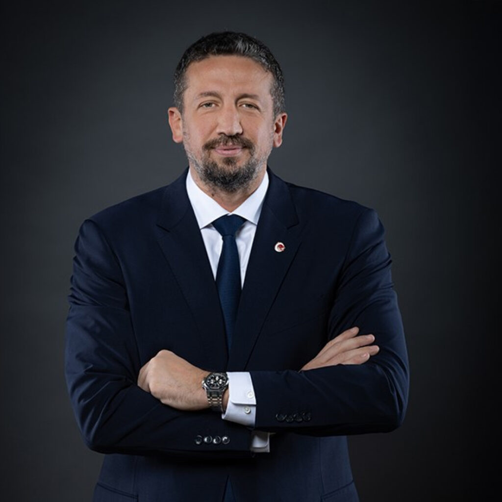 Türkoğlu’ndan Fenerbahçe ve Galatasaray’a tebrik!