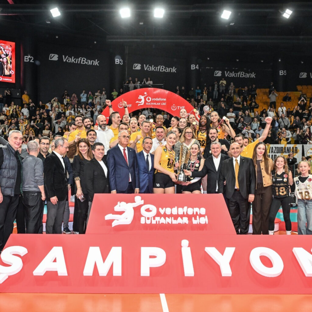 Final serisine Vargas ve Markova damgası!