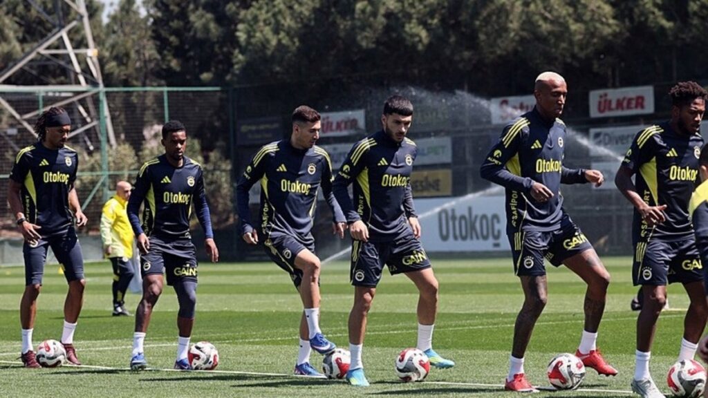 Fenerbahçe’nin Konya kafilesi açıklandı! İşte eksik isimler