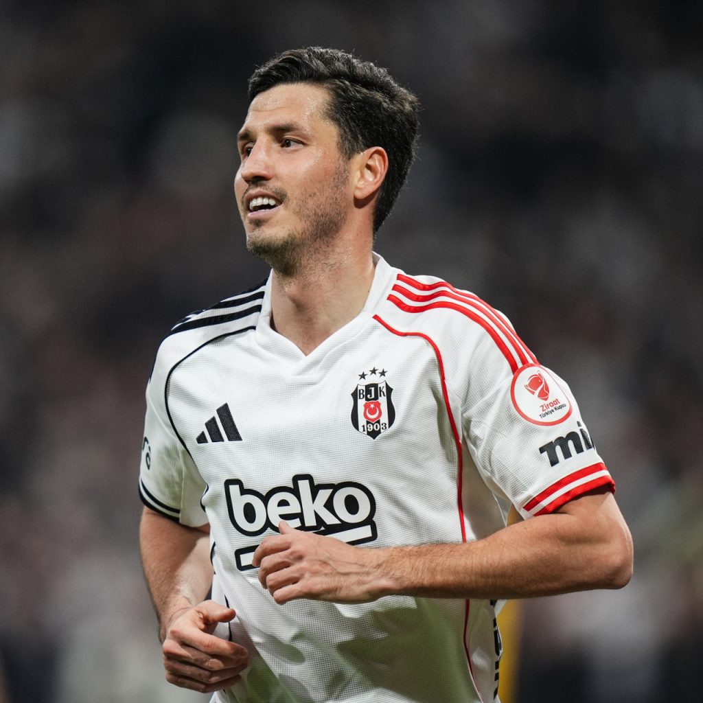 Salih Uçan beğeni topladı!
