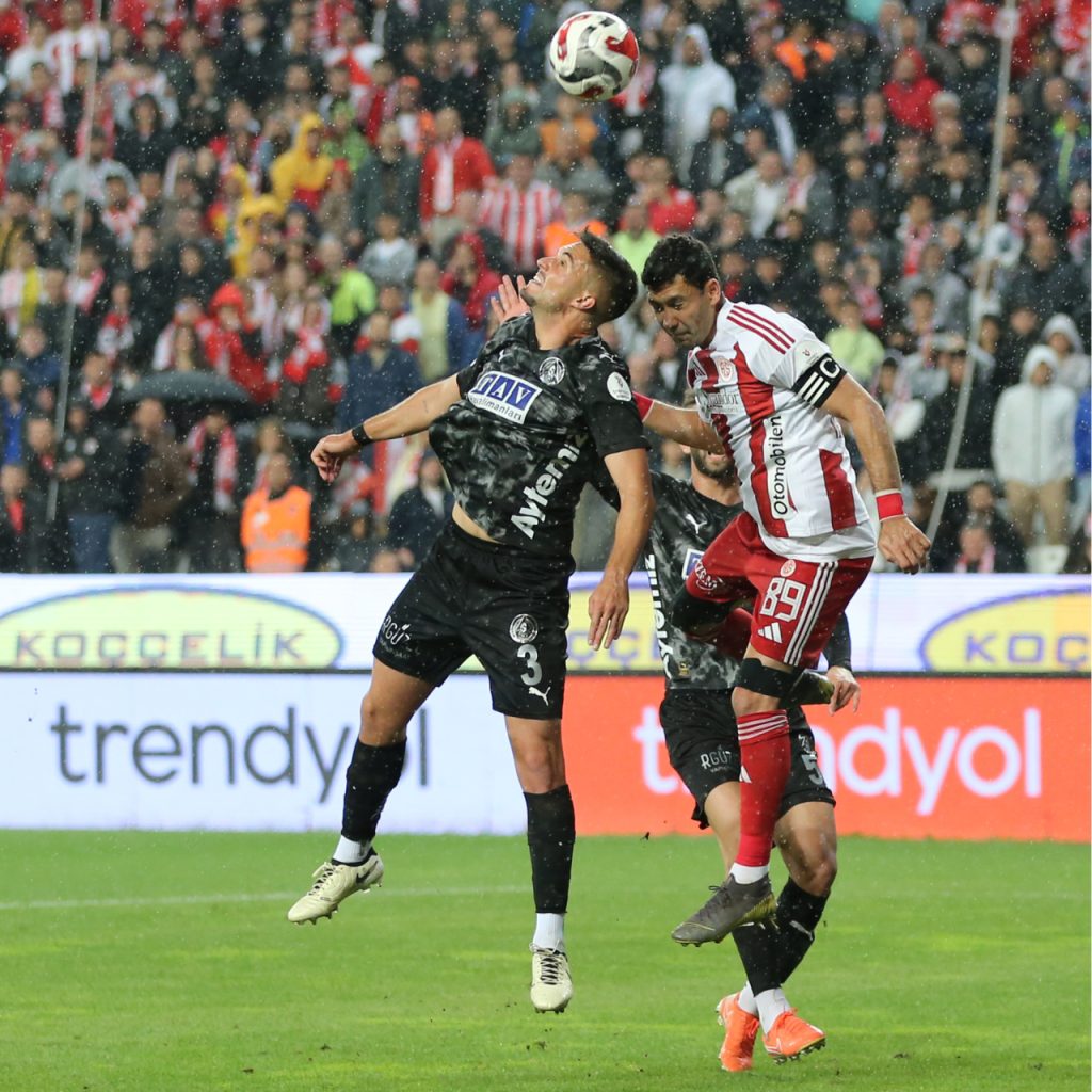 Antalya Derbisi’nde kazanan yok!