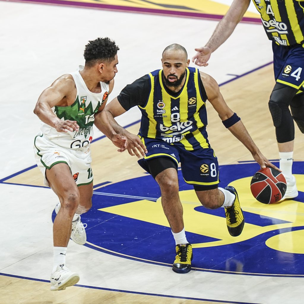 F.Bahçe 8. Final-Four için parkede!